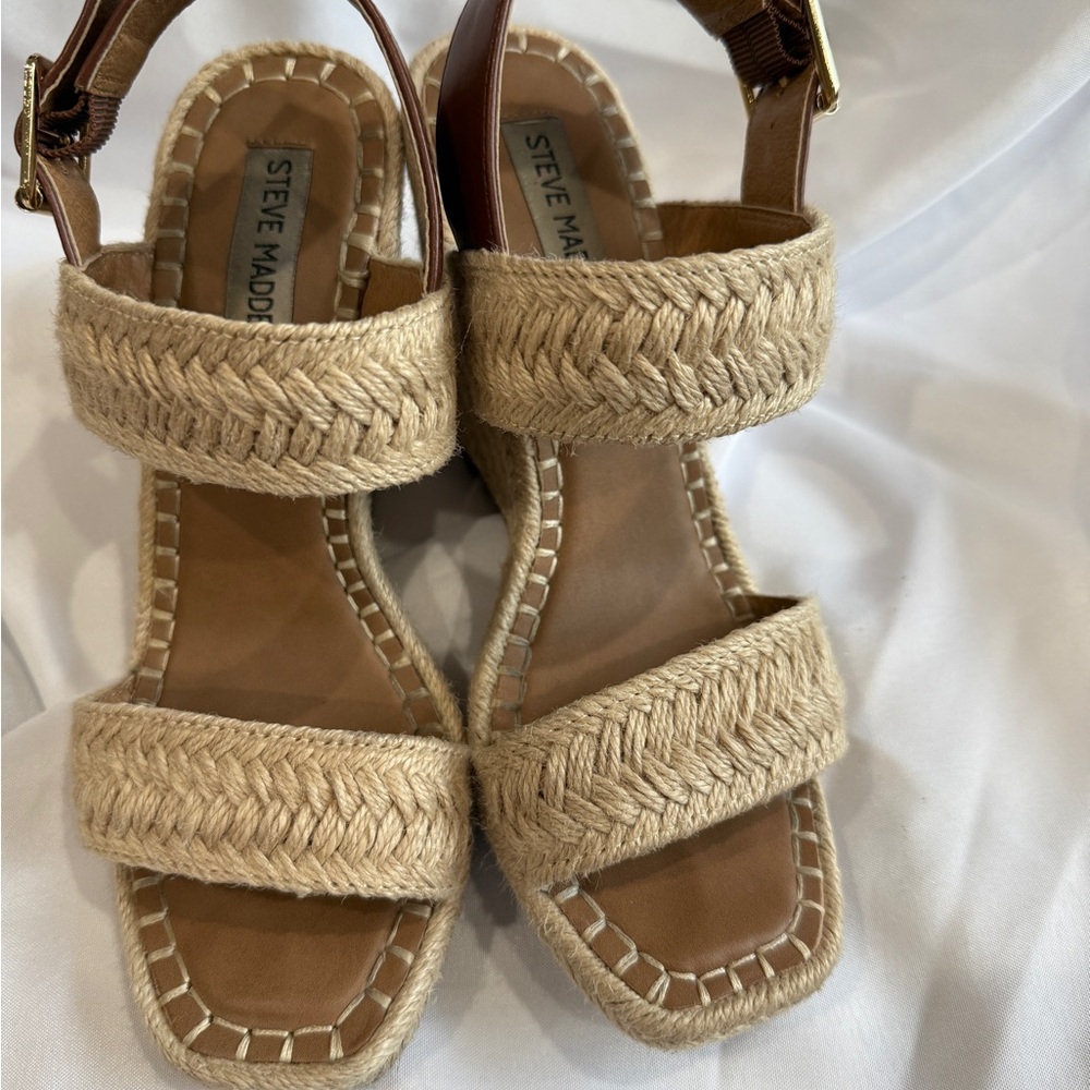 Steve Madden Beige Woven Wedges
